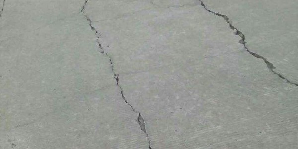 地面裂缝怎么办修补？今天教大家简单实操作步骤！
